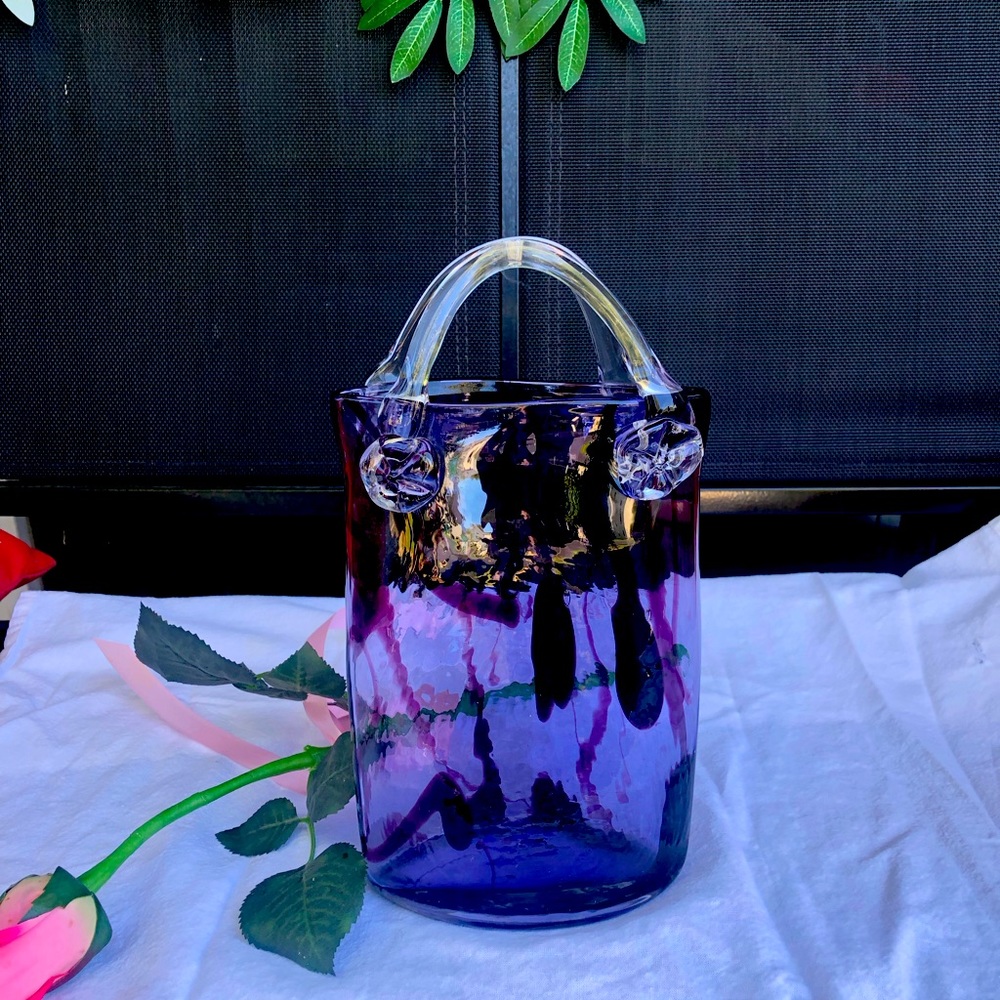 A   B E A U T I F U L   hand blown glass vase  10” tall , including handles